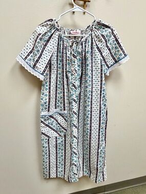 60s Vintage 🌸 Smart Time Floral Peasant Nightgown